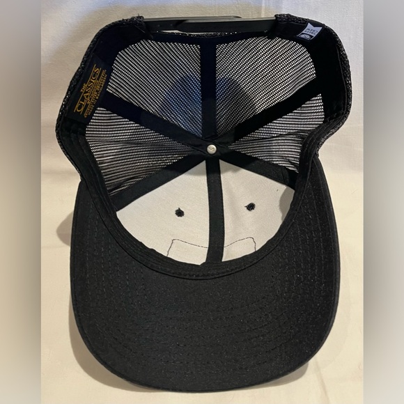 Salty Crew Mesh Snapback Cap - Picture 5 of 8